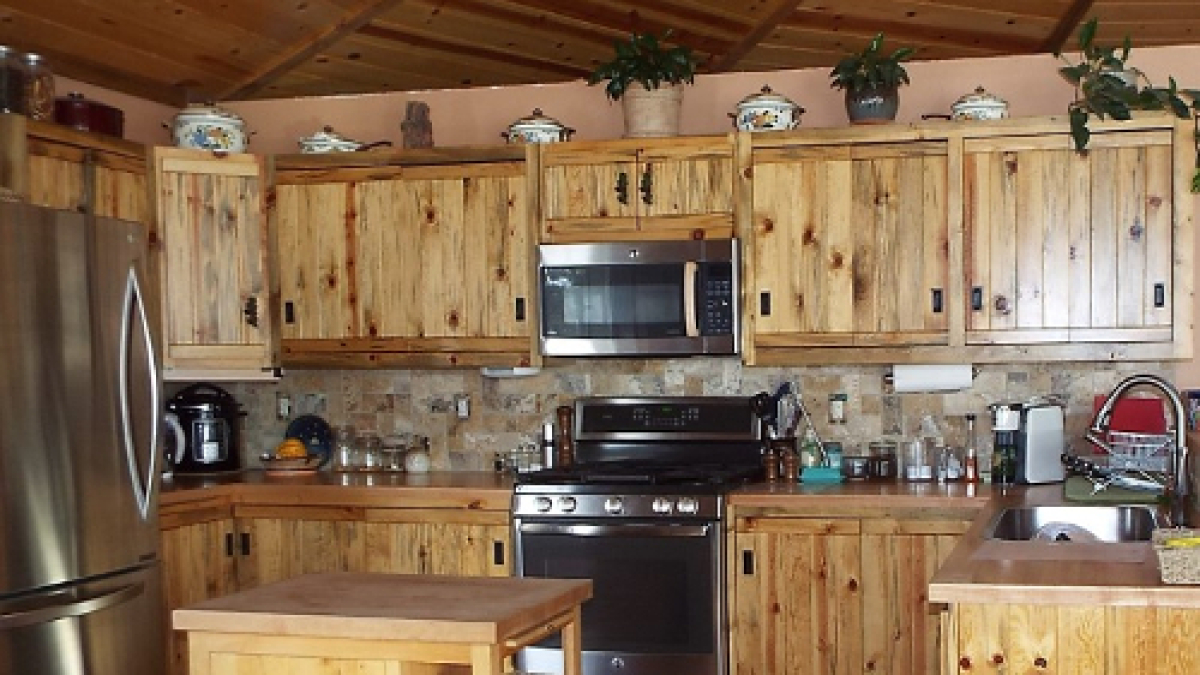112819 kitchen 500x333